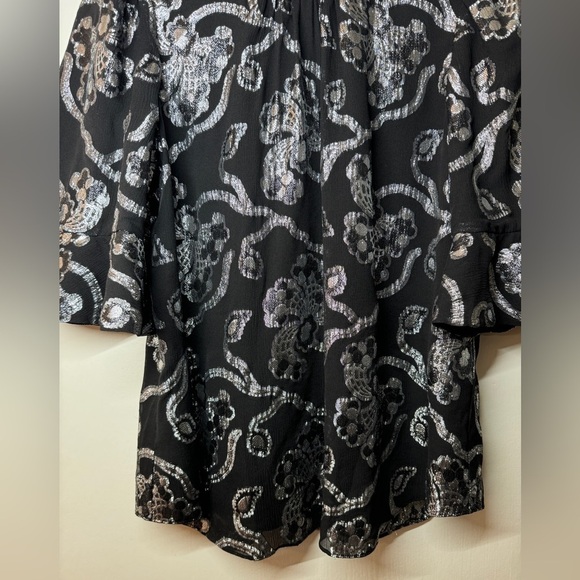 Rebecca Taylor Silk Blend Black Silver Lurex Metallic Bell Sleeve Blouse Size 8 - Picture 9 of 17